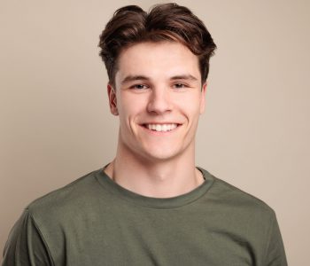 lenni website headshot